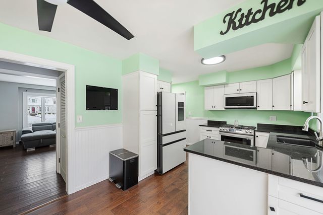 7624 Forest Avenue, Munster, IN 46321