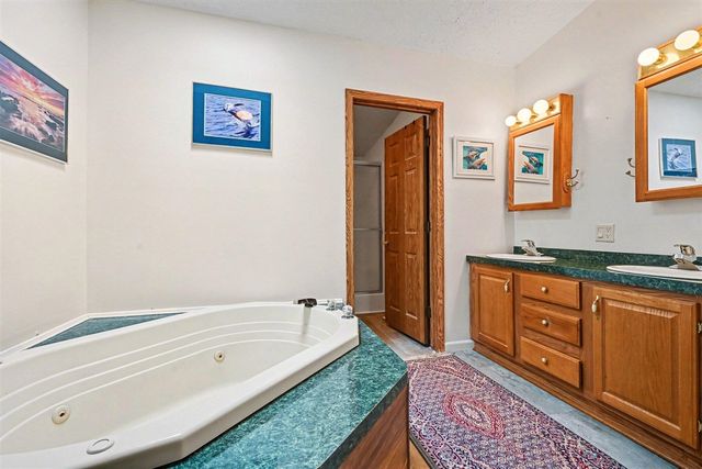 5552 Goldenrod Street, Kalamazoo, MI 49009