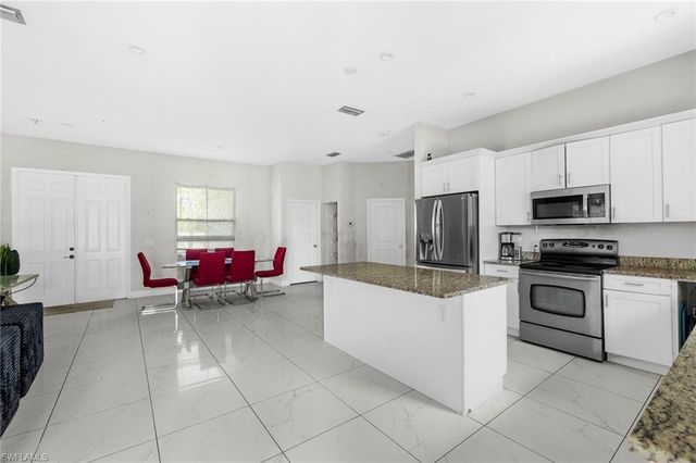 3622 41st AVE NE, Naples, FL 34120