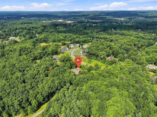 4 Hoyt Farm Road, Plaistow, NH 03865