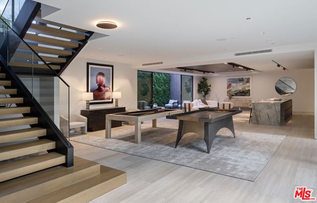 615 N Faring Road, Los Angeles, CA 90077