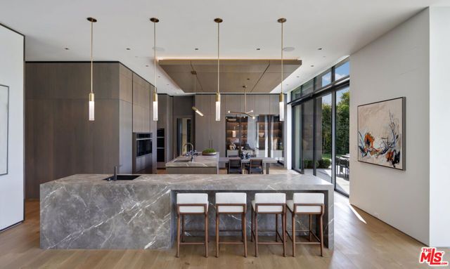 615 N Faring Road, Los Angeles, CA 90077