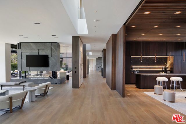 615 N Faring Road, Los Angeles, CA 90077