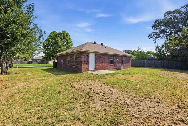3425 Antietam Dr, Conway, AR 72032