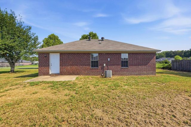 3425 Antietam Dr, Conway, AR 72032
