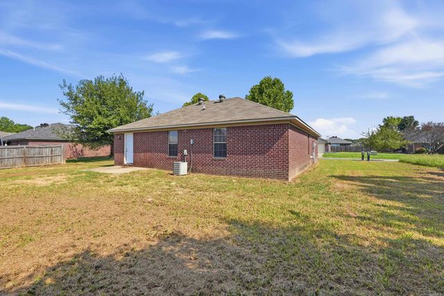 3425 Antietam Dr, Conway, AR 72032