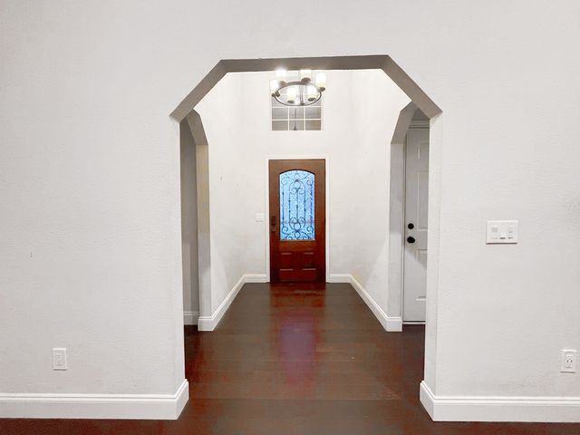 2113 N Aspenwood Drive, Grapevine, TX 76051