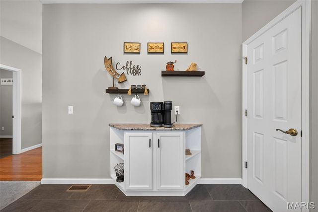 305 Newport Drive, St Peters, MO 63376