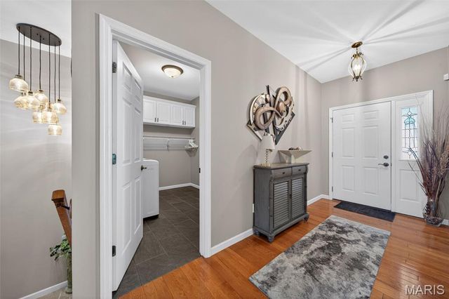 305 Newport Drive, St Peters, MO 63376