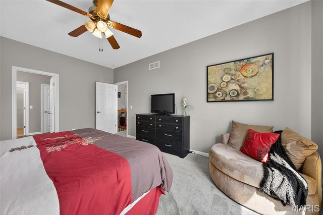 305 Newport Drive, St Peters, MO 63376