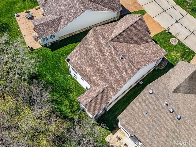 305 Newport Drive, St Peters, MO 63376