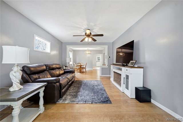 42 Wichita Road, West Seneca, NY 14224