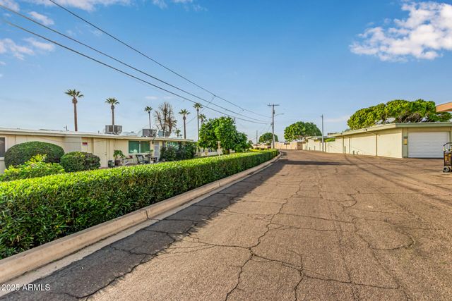 10913 W COGGINS Drive, Sun City, AZ 85351