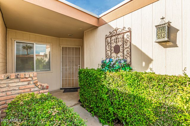 10913 W COGGINS Drive, Sun City, AZ 85351