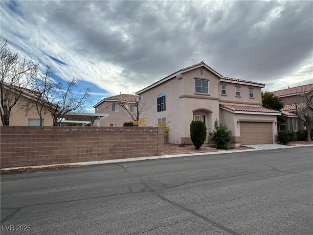 861 CLEAR DIAMOND Avenue, Las Vegas, NV 89123