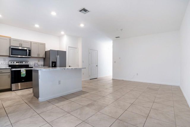 1170 SW 7th Ct 1170, Florida City, FL 33034