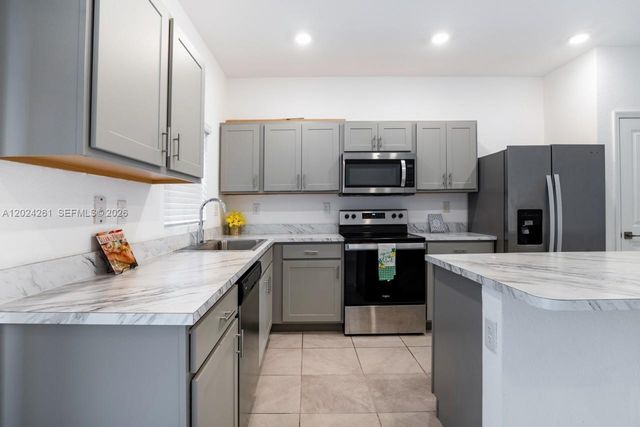 1170 SW 7th Ct 1170, Florida City, FL 33034