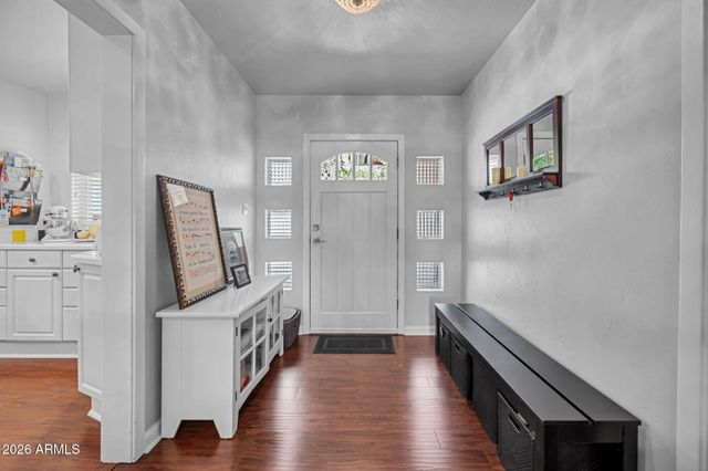 345 E ORANGE Drive, Phoenix, AZ 85012