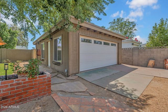 345 E ORANGE Drive, Phoenix, AZ 85012