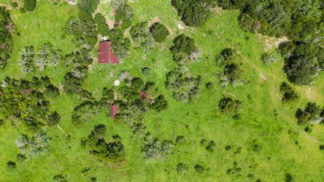 812 W Tobias Road, Ellinger, TX 78938