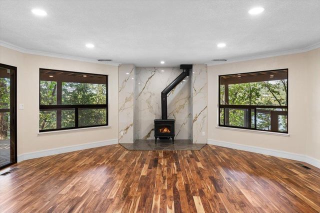 18136 Chaparral Dr, Penn Valley, CA 95946