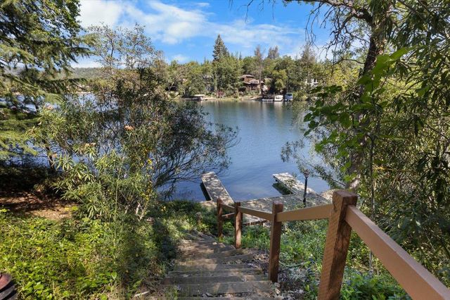 18136 Chaparral Dr, Penn Valley, CA 95946