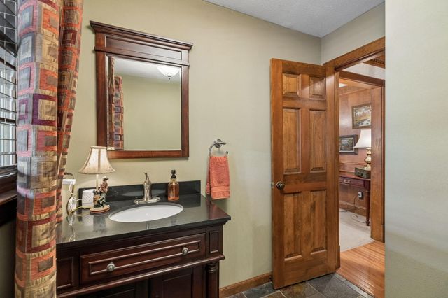 401 Lake Avenue, Signal Mountain, TN 37377