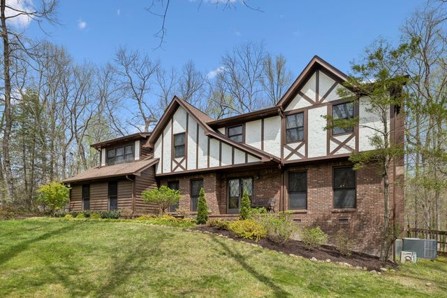 401 Lake Avenue, Signal Mountain, TN 37377