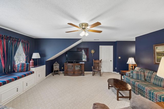 401 Lake Avenue, Signal Mountain, TN 37377