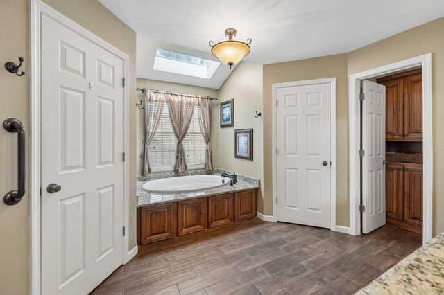 401 Lake Avenue, Signal Mountain, TN 37377