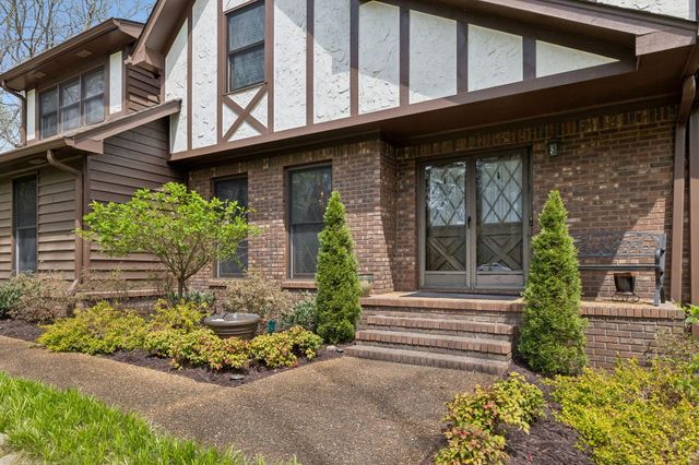 401 Lake Avenue, Signal Mountain, TN 37377