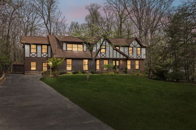 401 Lake Avenue, Signal Mountain, TN 37377