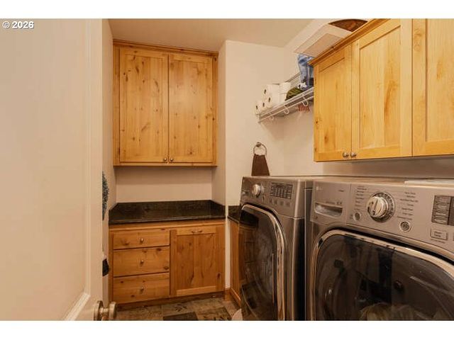 521 Nw MT MAZAMA St, Mc Minnville, OR 97128