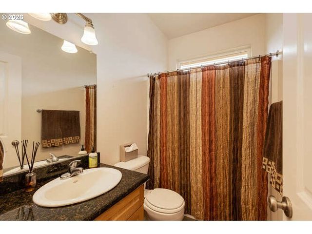 521 Nw MT MAZAMA St, Mc Minnville, OR 97128