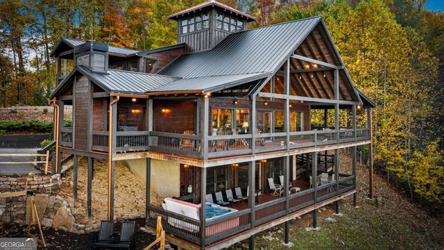 904 Raccoon Road, Blue Ridge, GA 30513