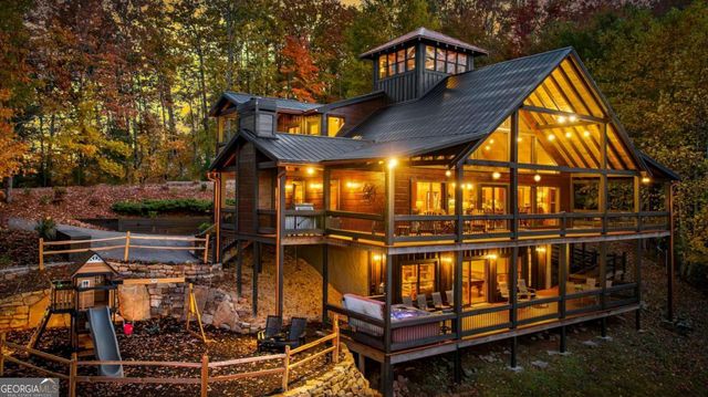 904 Raccoon Road, Blue Ridge, GA 30513