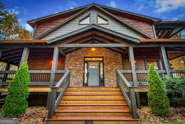 904 Raccoon Road, Blue Ridge, GA 30513