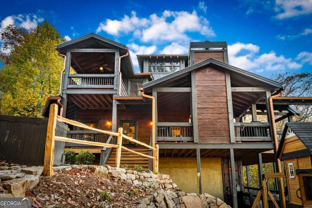 904 Raccoon Road, Blue Ridge, GA 30513