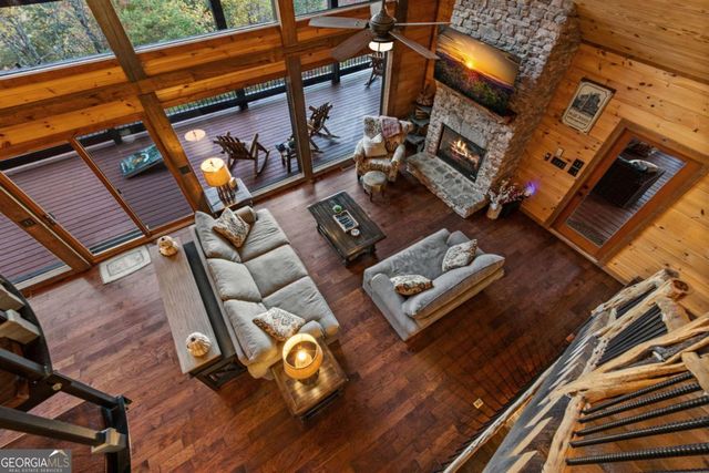 904 Raccoon Road, Blue Ridge, GA 30513
