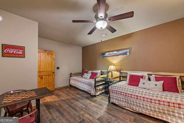 904 Raccoon Road, Blue Ridge, GA 30513