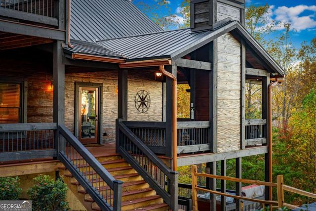 904 Raccoon Road, Blue Ridge, GA 30513