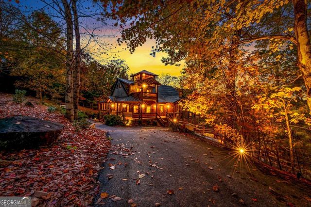 904 Raccoon Road, Blue Ridge, GA 30513