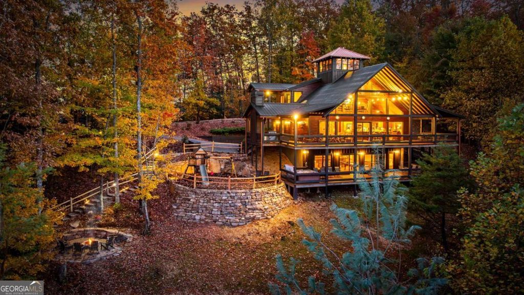 904 Raccoon Road, Blue Ridge, GA 30513