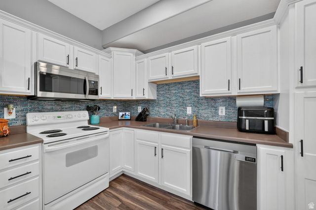 6714 S PINES WAY, West Jordan, UT 84084