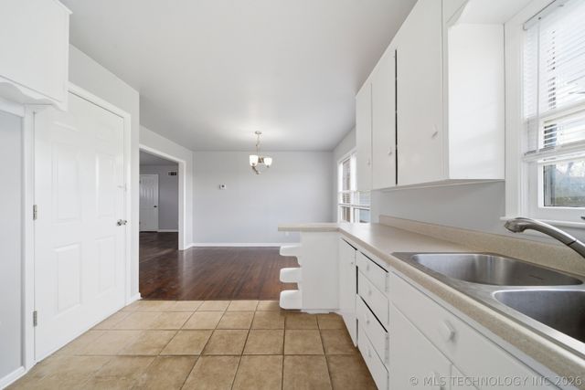 1744 S Lakewood Avenue, Tulsa, OK 74112