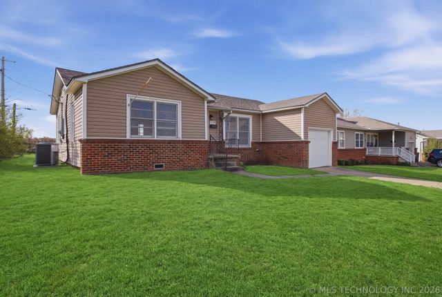 1744 S Lakewood Avenue, Tulsa, OK 74112