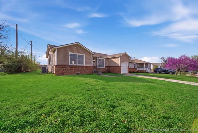 1744 S Lakewood Avenue, Tulsa, OK 74112