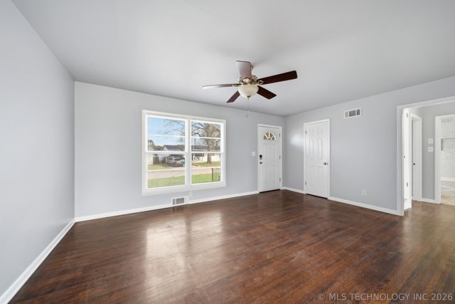 1744 S Lakewood Avenue, Tulsa, OK 74112