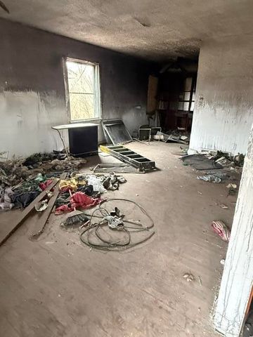 4240 E 12th Place, Gary, IN 46403