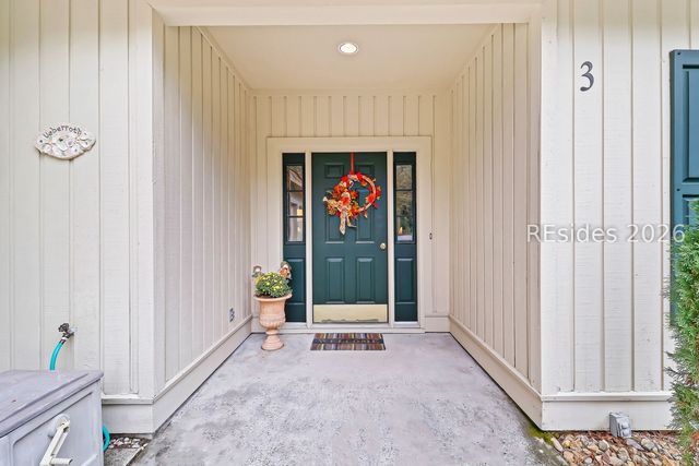 3 Crabtree Ln, Bluffton, SC 29910